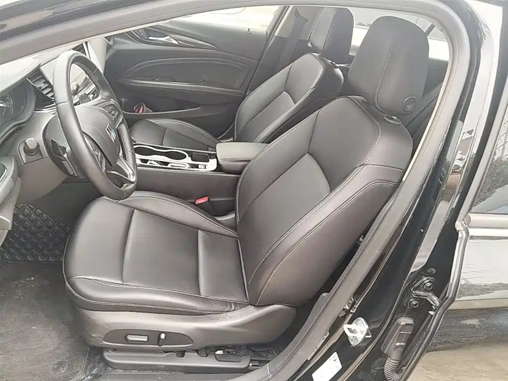 Buick Regal 2023 — фото 15