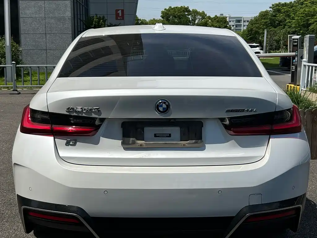 BMW i3 2023 — фото 12