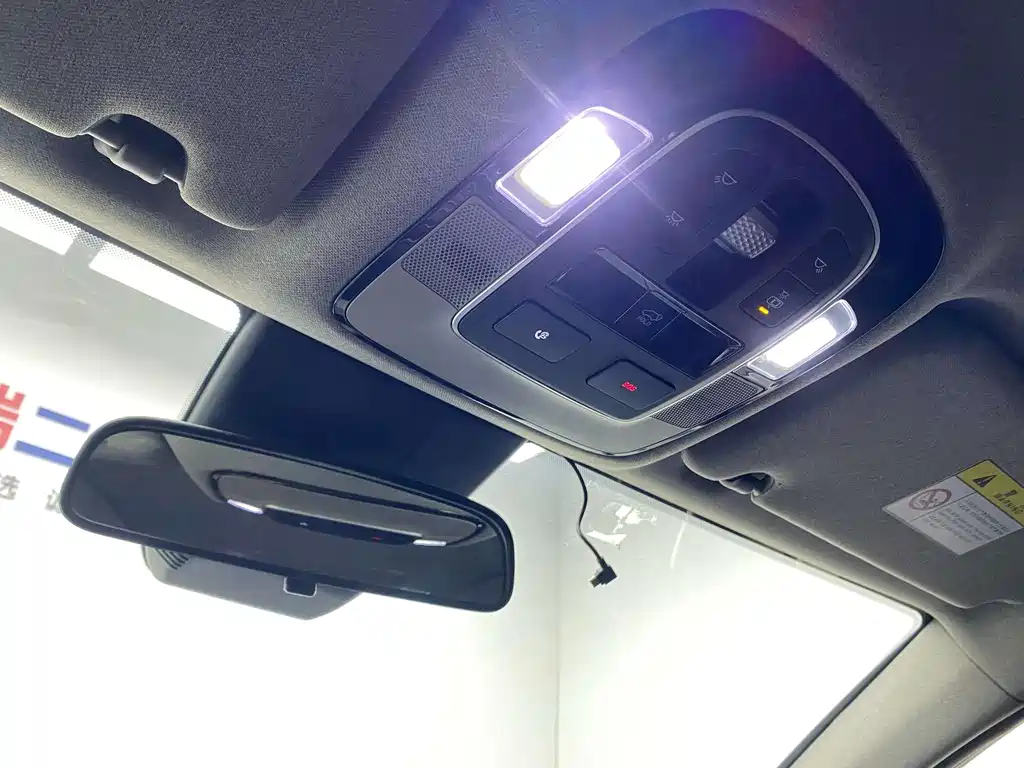 Hyundai Santa Fe 2023 — фото 28