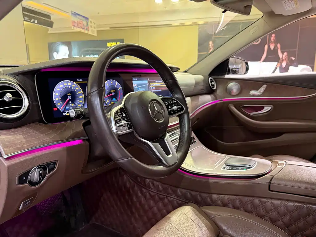Mercedes-Benz E-Class 2019 — фото 6