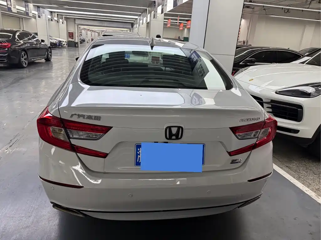 Honda Accord 2019 — фото 12