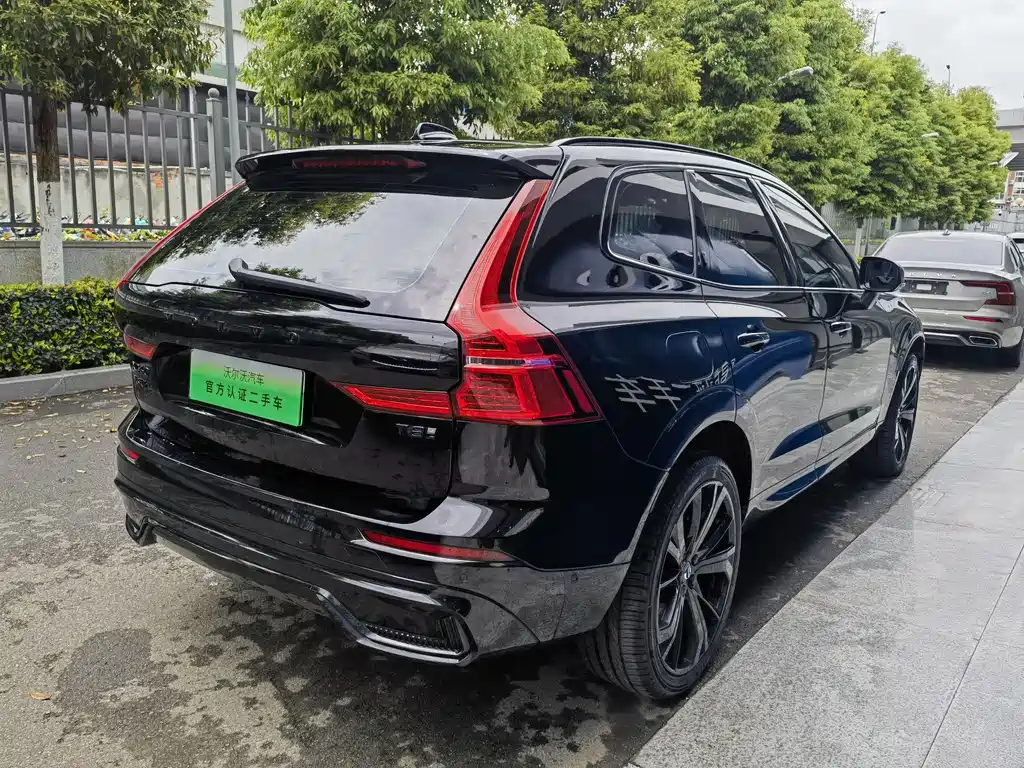 Volvo XC60 PHEV 2024 — фото 7