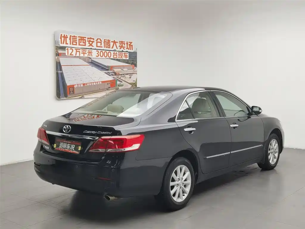 Toyota Camry 2016 — фото 2