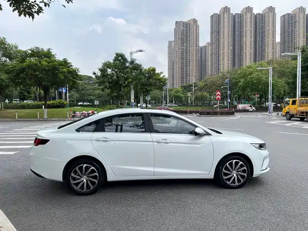 Geely Emgrand GL 2021