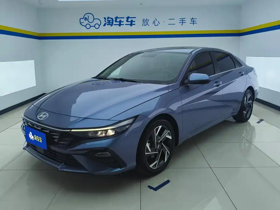 Hyundai Elantra 2024