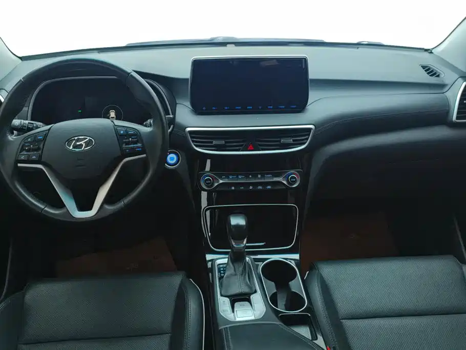 Hyundai Tucson 2019 — фото 12