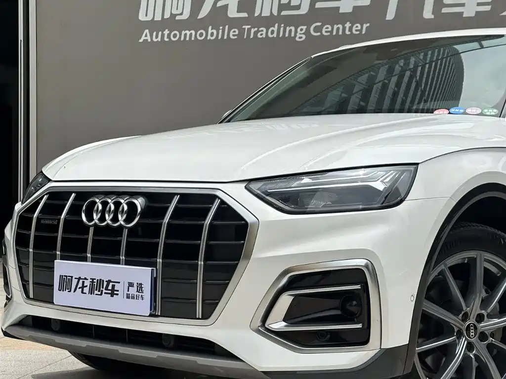 Audi Q5L 2023 — фото 17