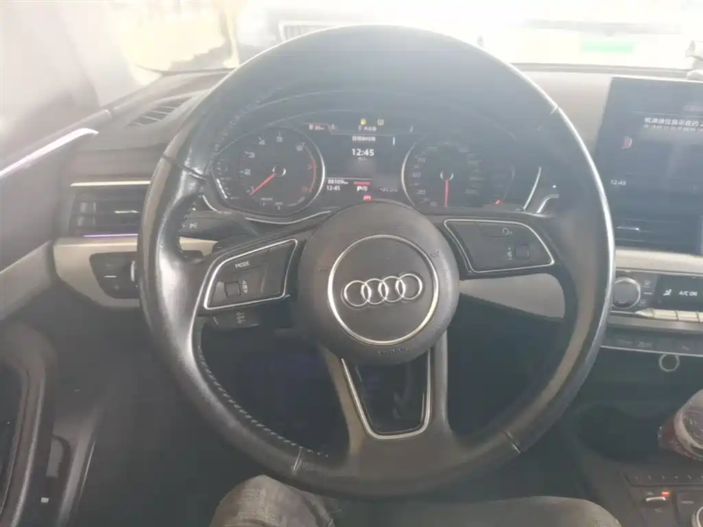 Audi A4L 2017 — фото 11
