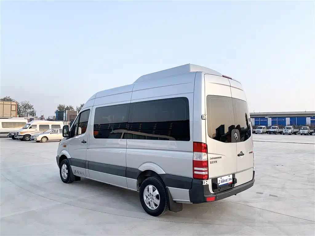 Mercedes-Benz Sprinter 2019 — фото 21