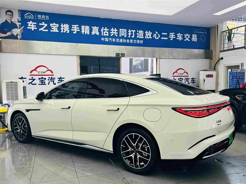BYD Seal 07 DM-i 2025 — фото 7