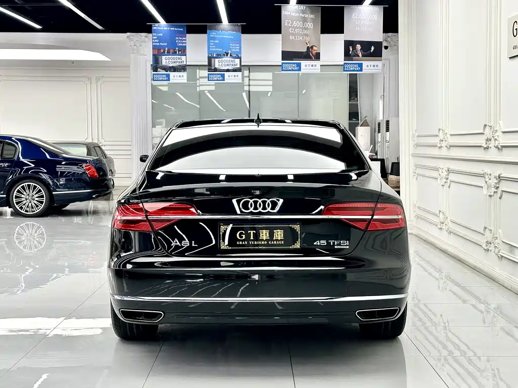 Audi A8 2016 — фото 4