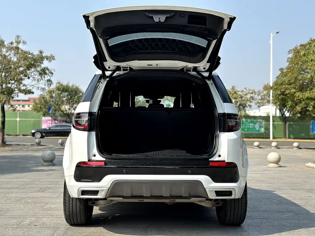 Land Rover Discovery Sport 2022 — фото 23