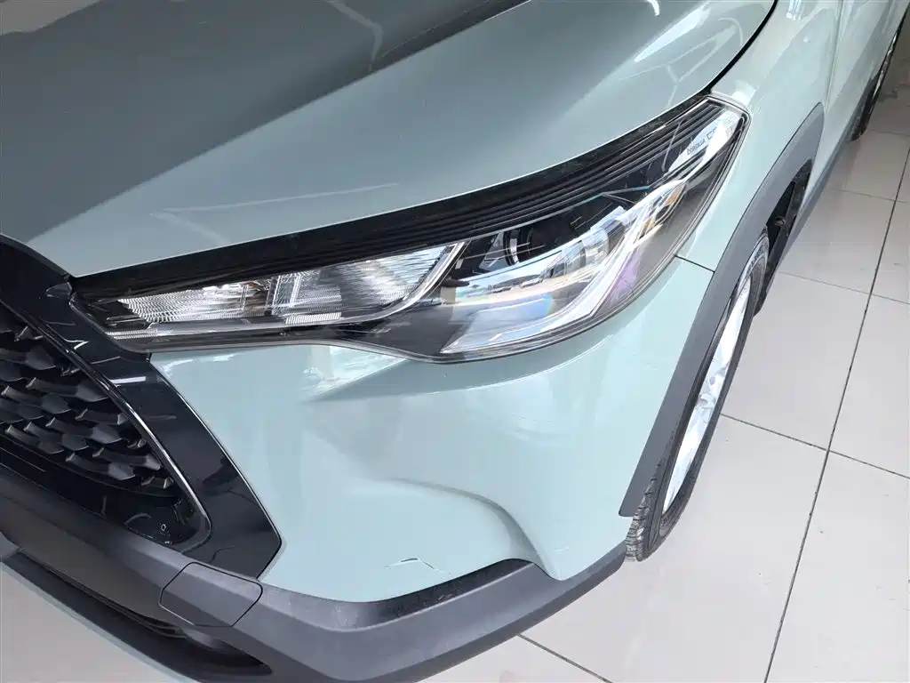 Toyota Corolla Cross 2023 — фото 18