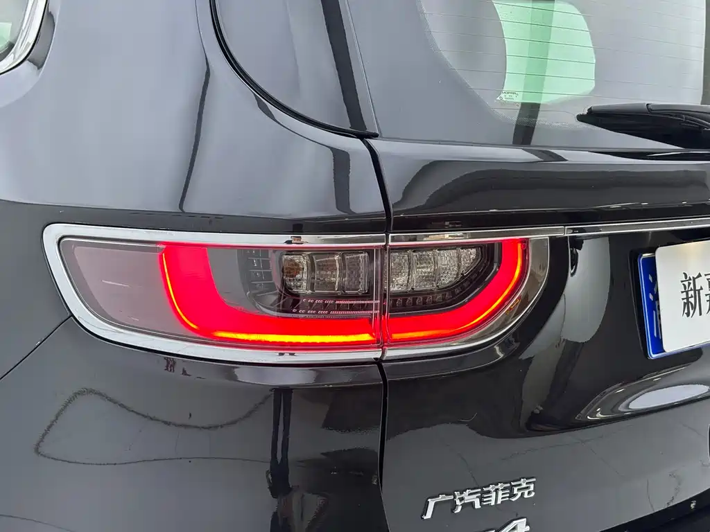 Jeep Grand Commander 2019 — фото 13