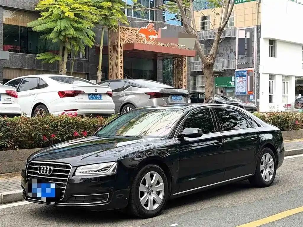 Audi A8 2014