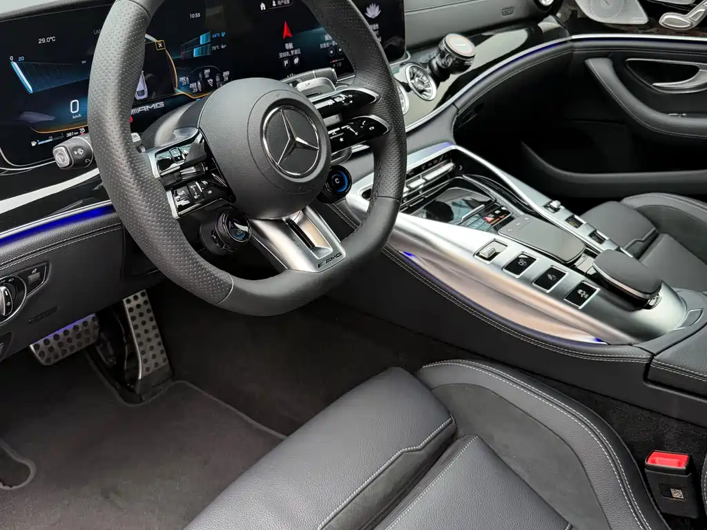 Mercedes-Benz AMG GT 2024 — фото 10