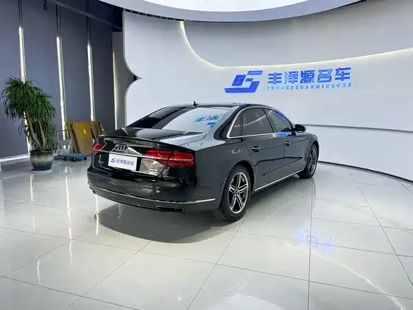Audi A8 2016
