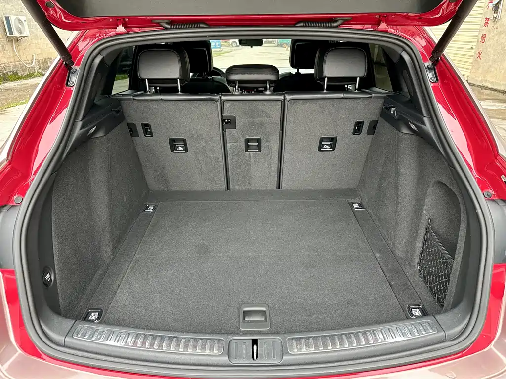 Porsche Macan 2019 — фото 15