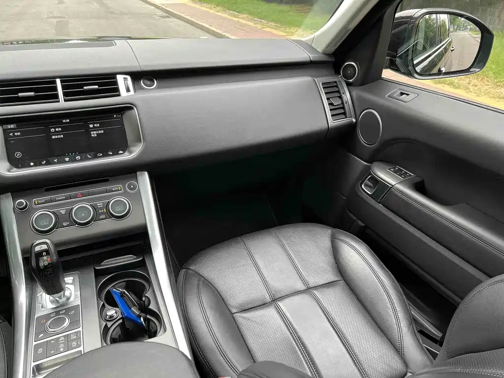 Land Rover Sport 2017 — фото 9