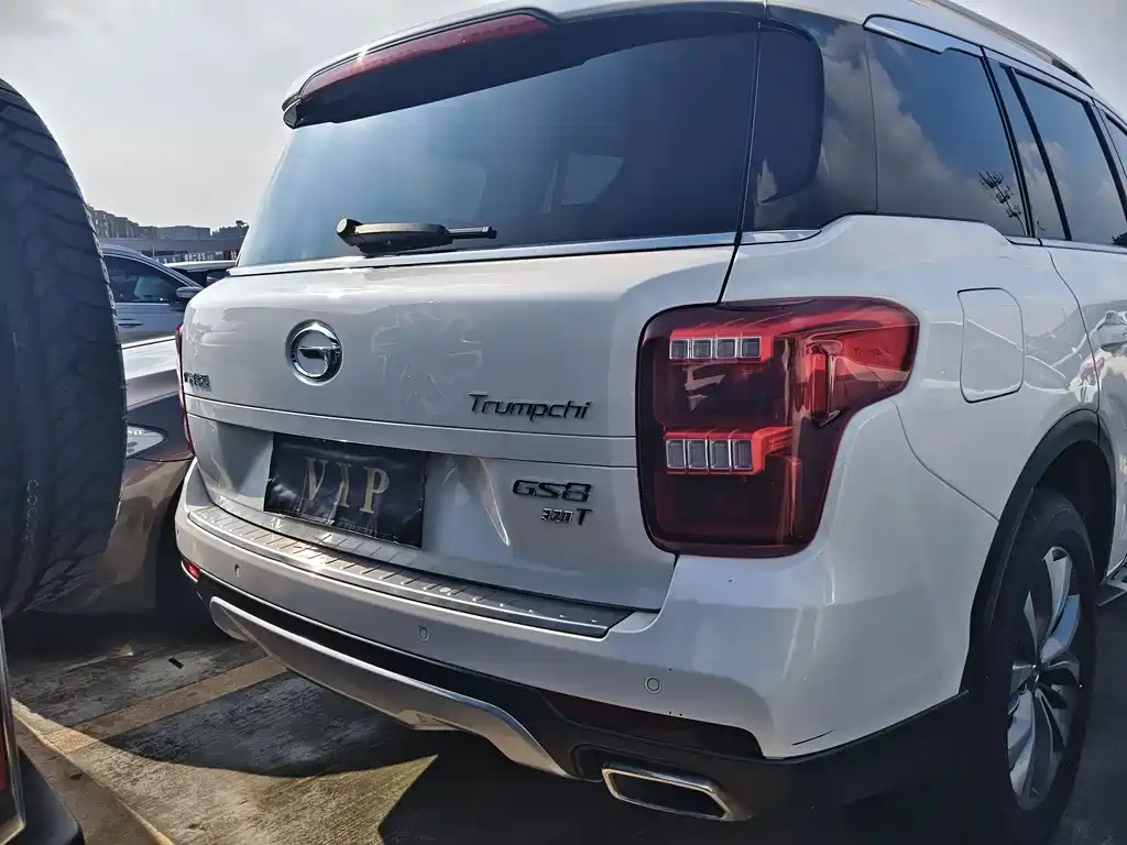 GAC Motor Trumpchi GS8 2017 — фото 15