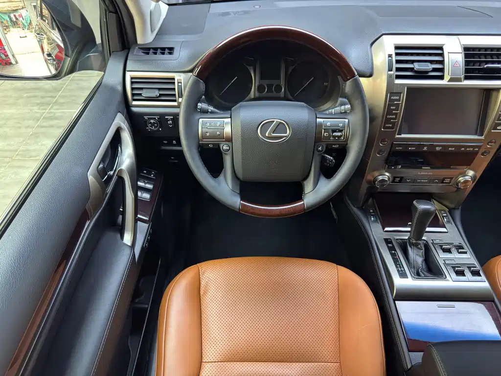 Lexus GX 2014 — фото 11