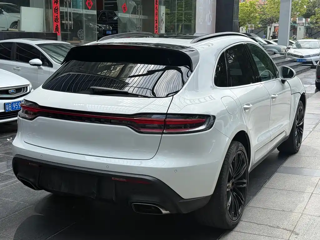 Porsche Macan 2022 — фото 12