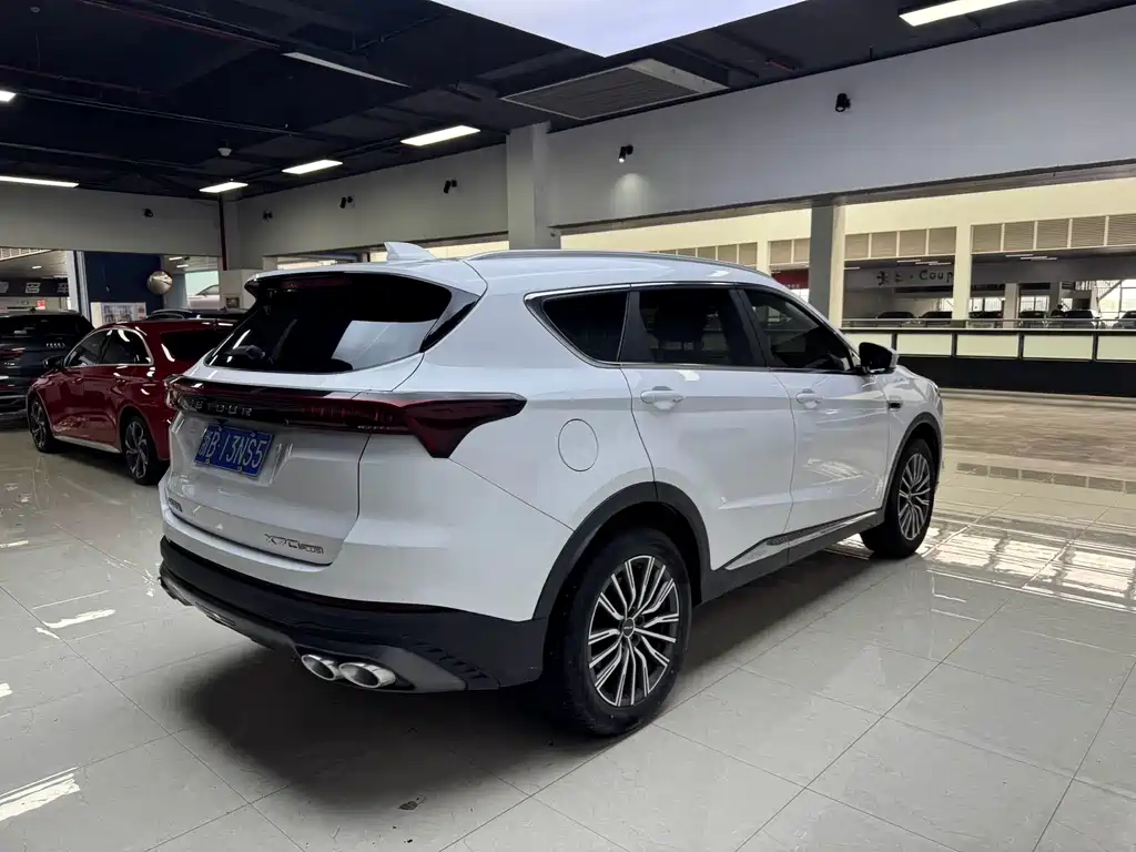 Jetour X70 PLUS 2023 — фото 17