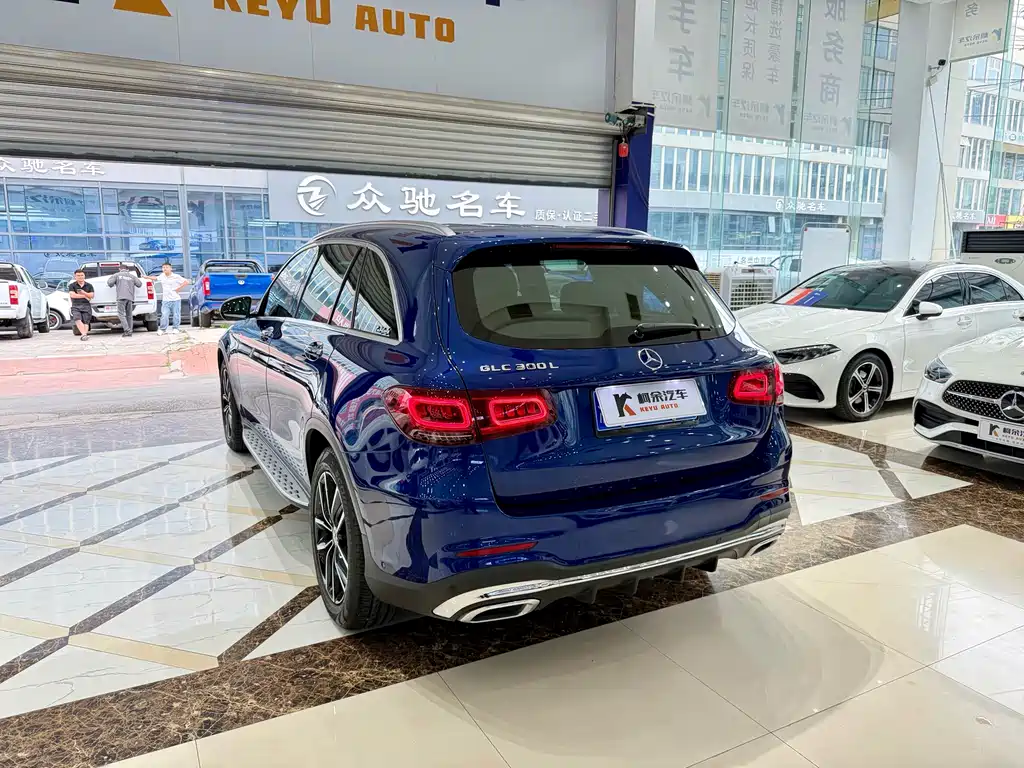 Mercedes-Benz GLC 2020 — фото 11