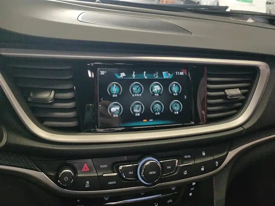 Buick Excelle 2019 — фото 13