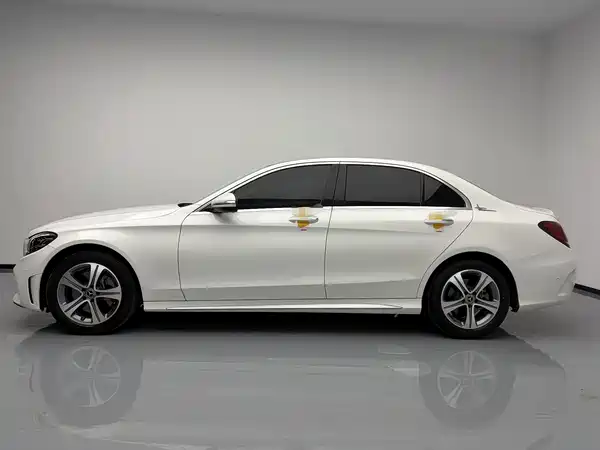Mercedes-Benz C-Class 2020