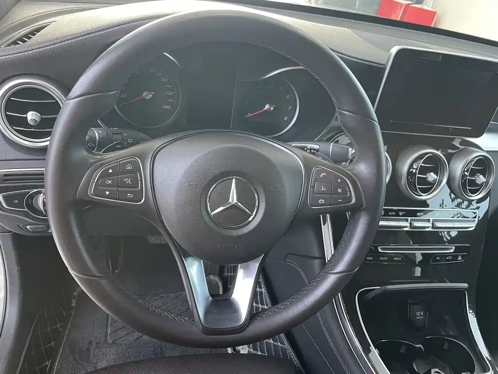 Mercedes-Benz GLC 2019 — фото 11