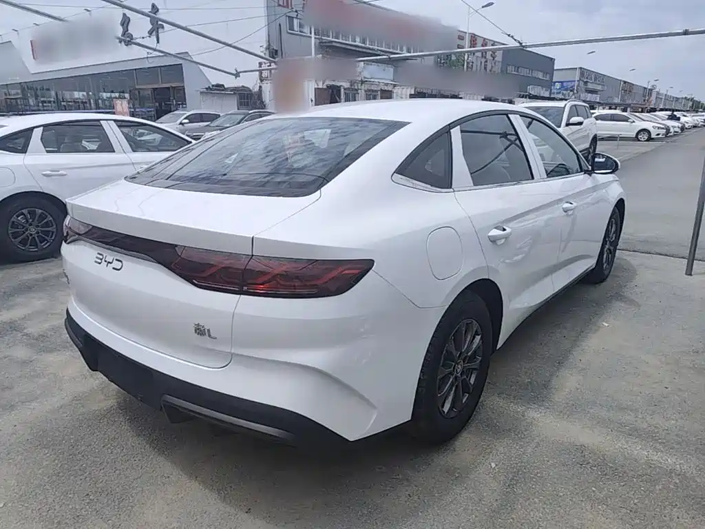 BYD Qin L 2026 — фото 5