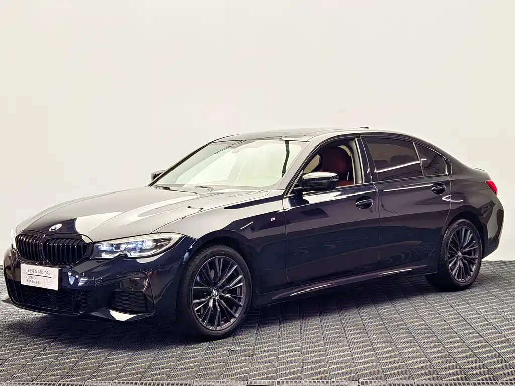 BMW 3 Series 2021 — фото 1