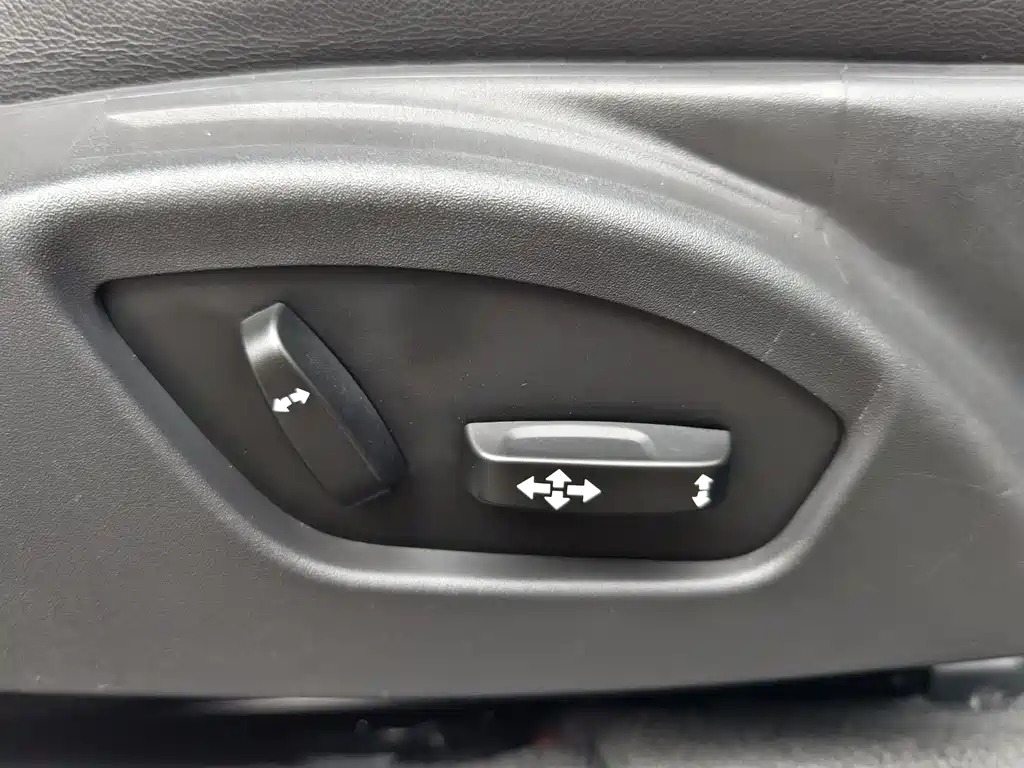 Volvo S60 2015 — фото 20