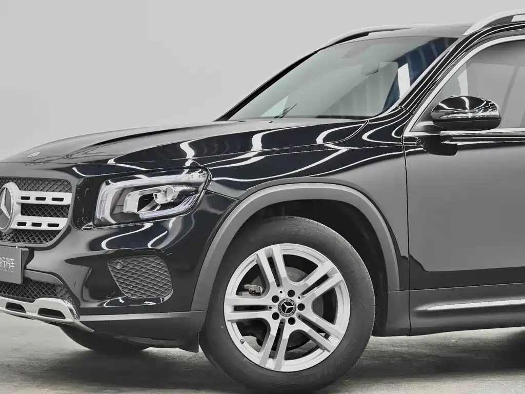 Mercedes-Benz GLB 2023 — фото 22
