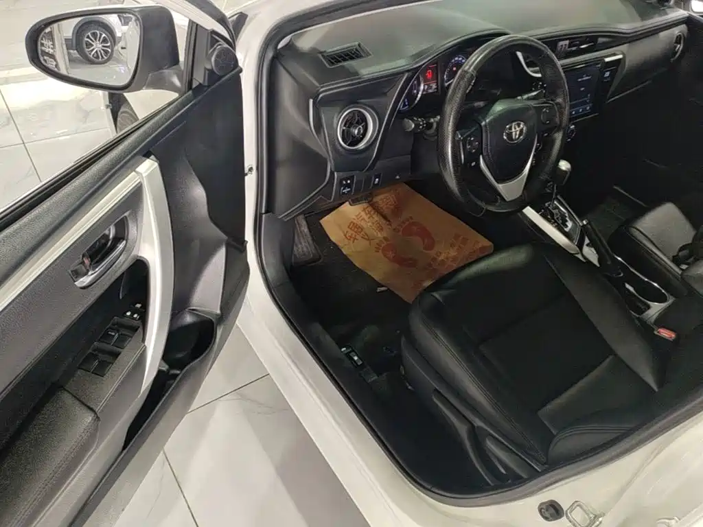 Toyota Corolla 2019 — фото 16