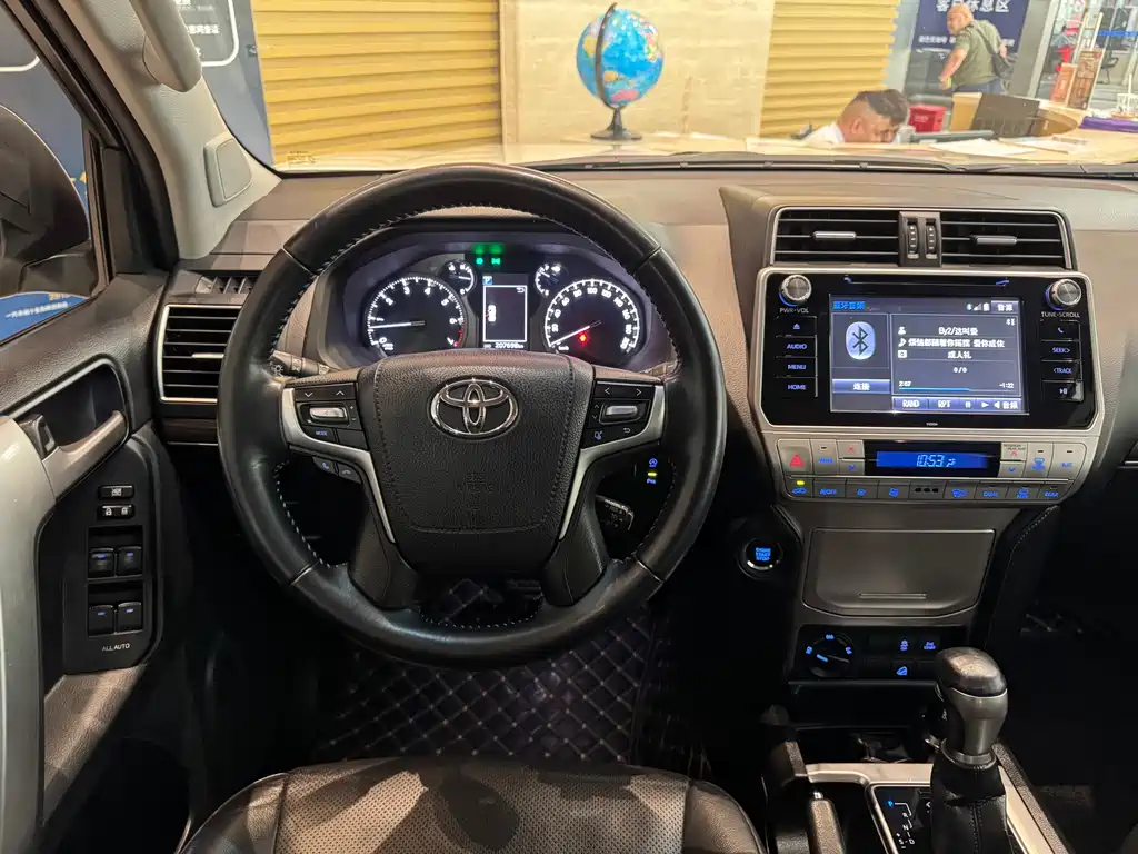 Toyota Prado 2018 — фото 14