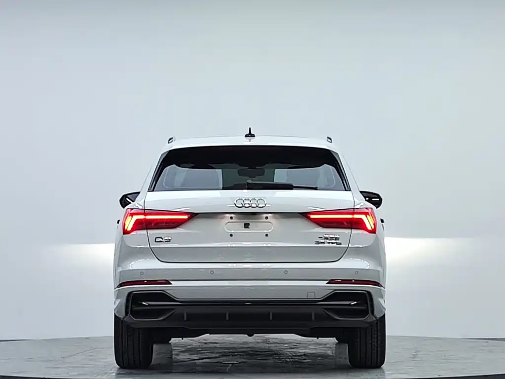 Audi Q3 2023 — фото 20