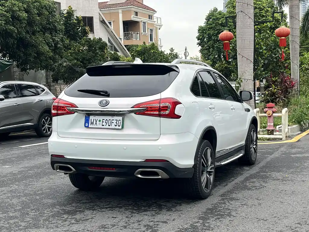 BYD Tang New Energy 2017
