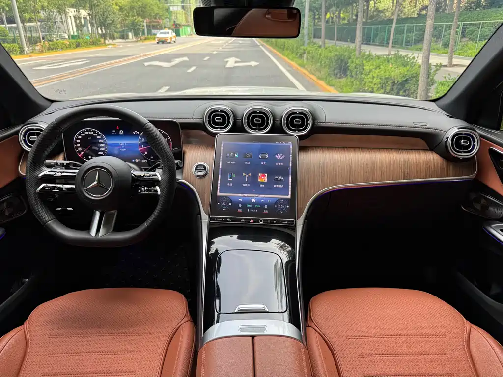 Mercedes-Benz GLC 2023 — фото 6