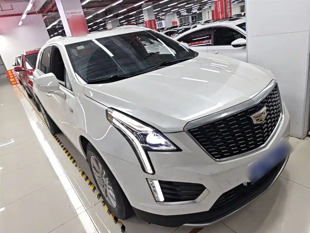 Cadillac XT5 2021 — фото 4