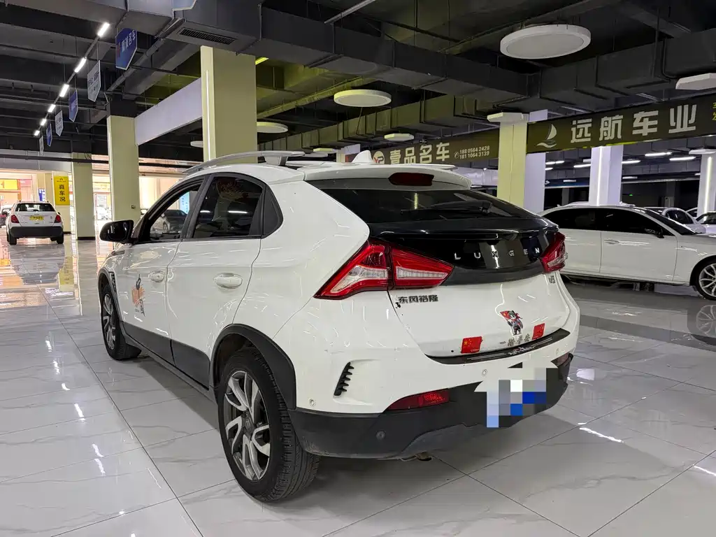 Luxgen U5 SUV 2018 — фото 6