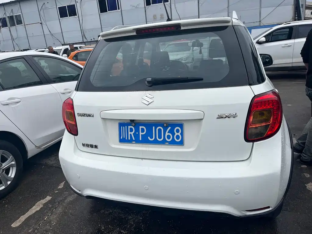 Suzuki SX4 2015 — фото 9
