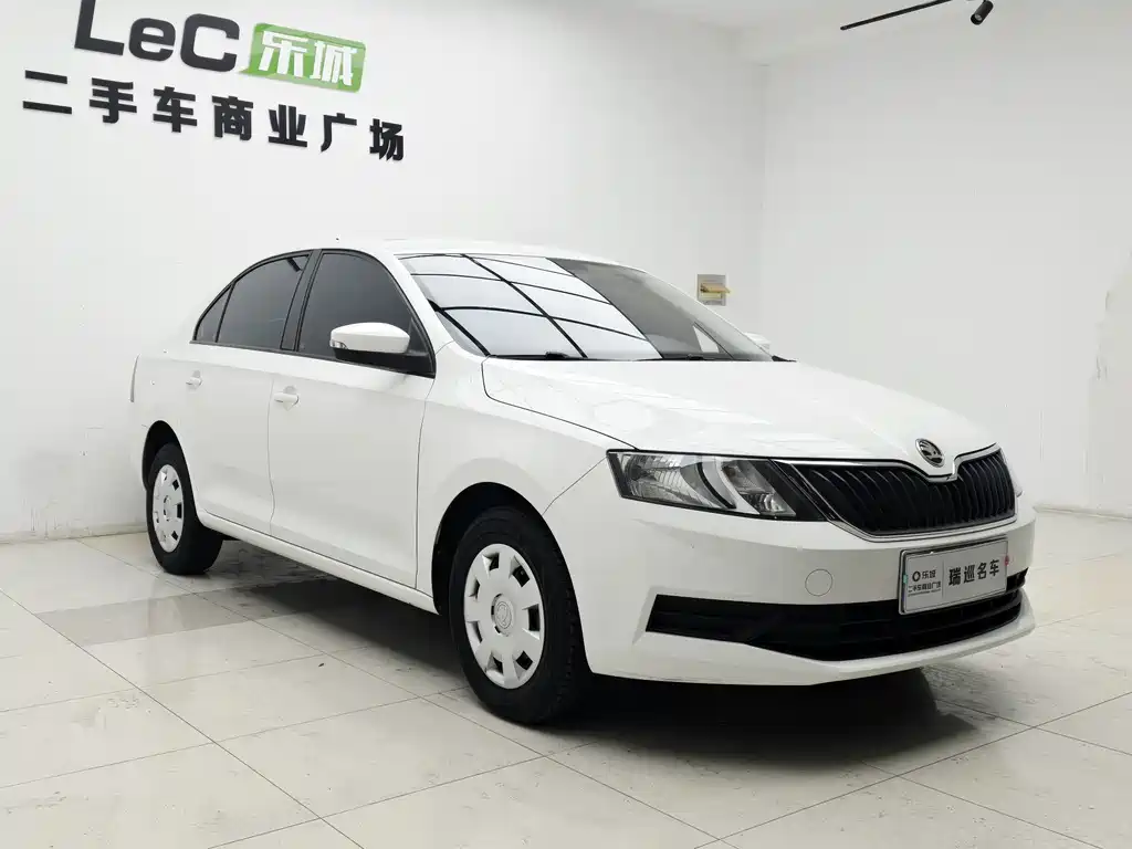 Skoda Rapid 2019 — фото 3