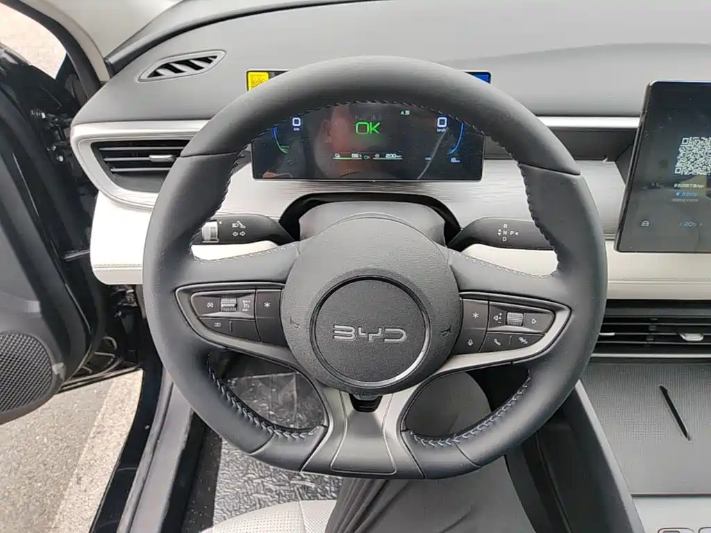 BYD Seal 05 DM-i 2026 — фото 11