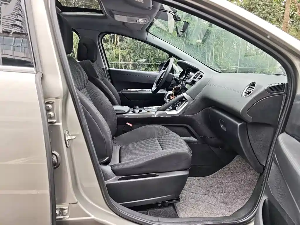 Peugeot 3008 2016 — фото 15