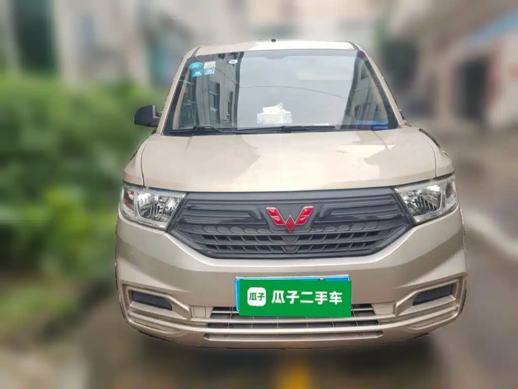 Wuling Hongguang V 2020 — фото 24