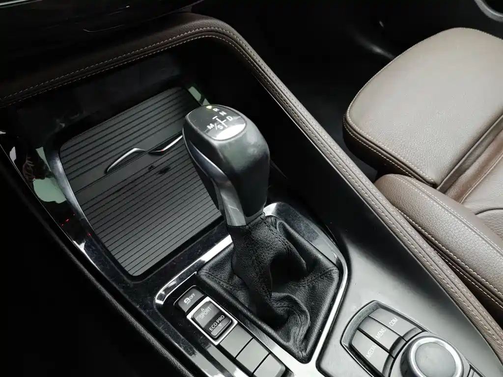 BMW X1 2018 — фото 13