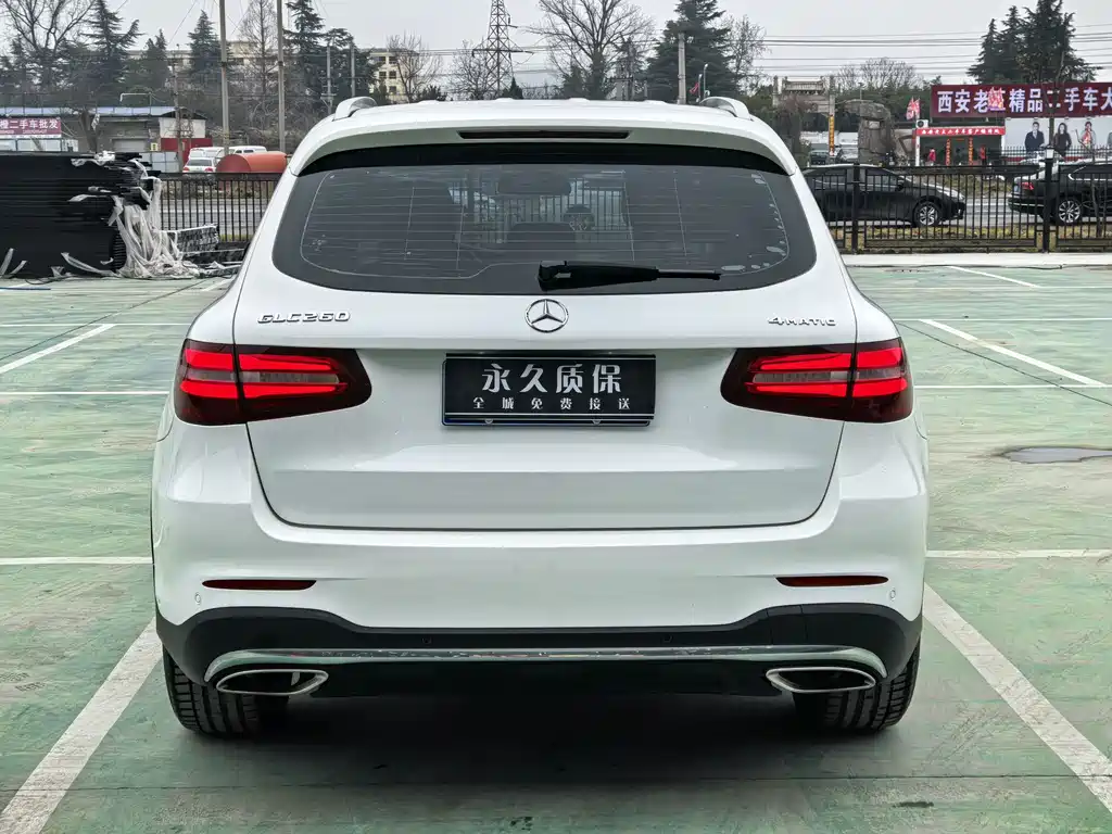 Mercedes-Benz GLC 2017 — фото 7