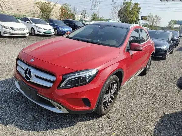 Mercedes-Benz GLA 2016